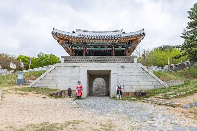 동래읍성역사축제 동래읍성 북문 전경 - 동래읍성지 성곽과 누각